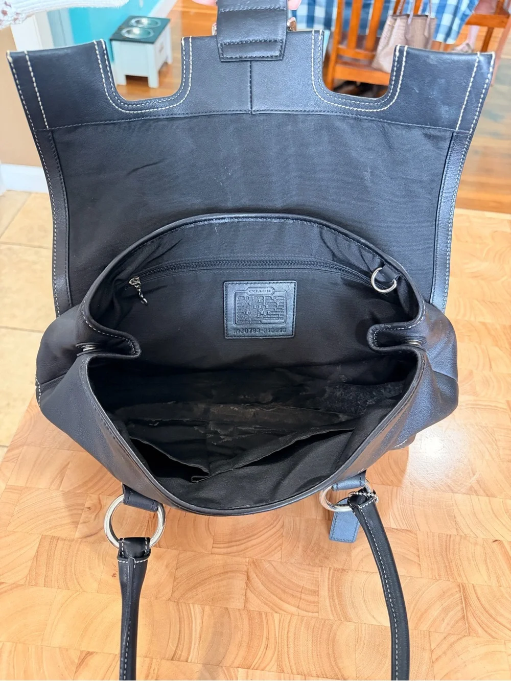 Coach classic shoulder